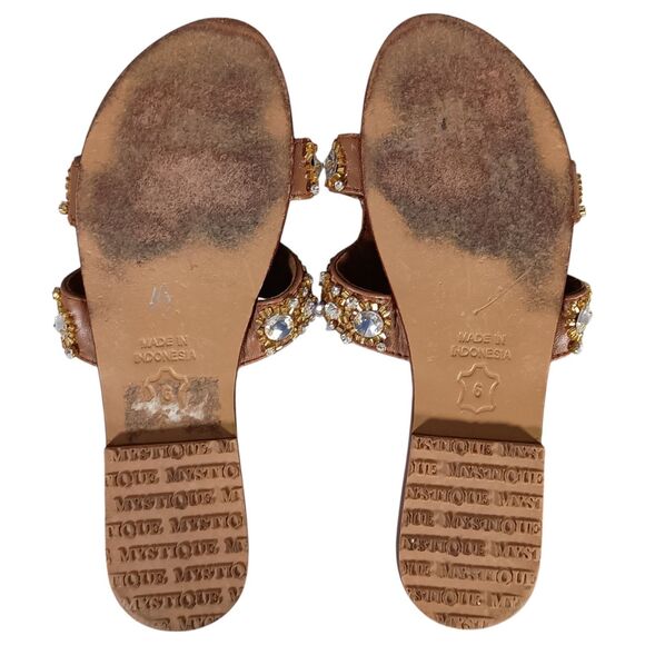 Mystique Sandals 6 Womens Brown Leather Flat Comfort Slip On Casual Jeweled - Picture 8 of 9